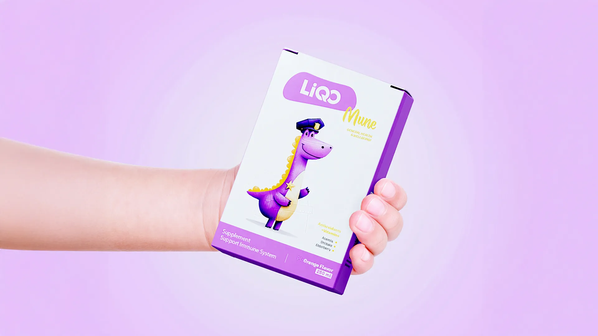 LIQO packaging held in hand